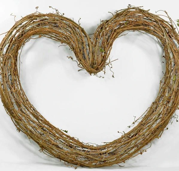 Handmade Large 26" Grapevine Heart Wreath 1 Handmade Large 26" Grapevine Heart Wreath